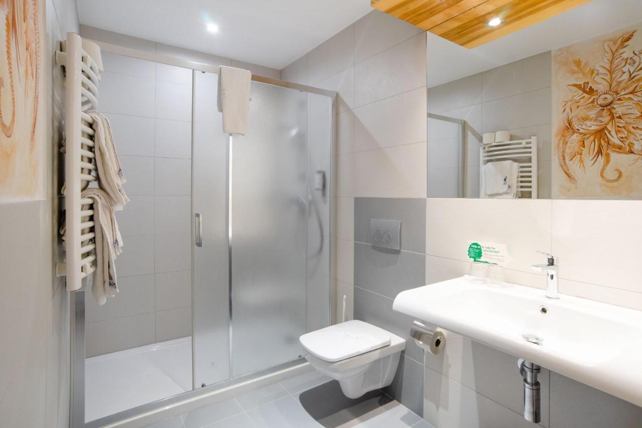 Double or Twin Room Balcony